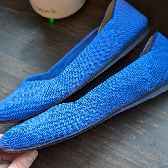 Bright Blue Rothys GUC - Picture 2 of 10